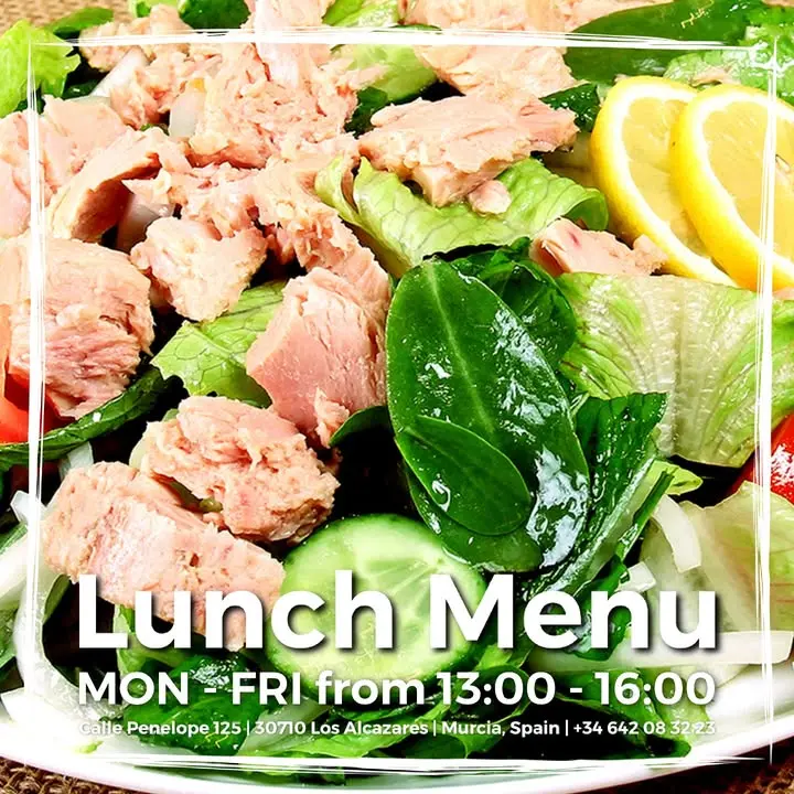 Ven a disfrutar de nuestro menú del día de lunes a viernes 👨‍🍳