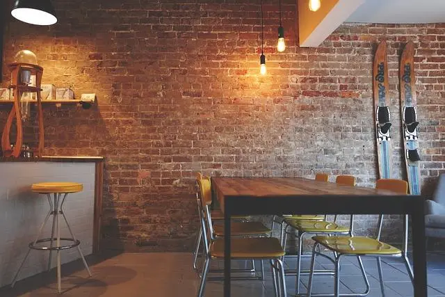 Restaurantes recomendados en Los Alcázares para turistas,