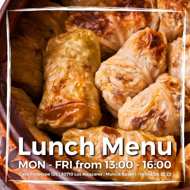 Ven a disfrutar de nuestro menú del día de lunes a viernes 👨‍🍳