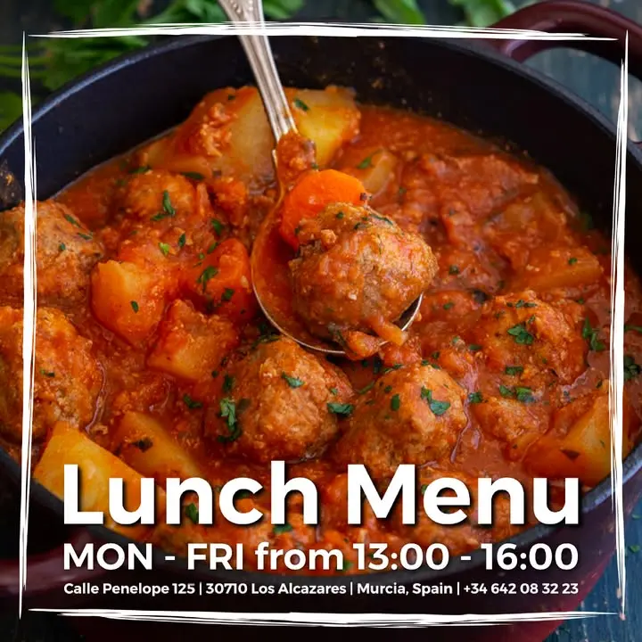 Ven a disfrutar de nuestro menú del día de lunes a viernes 👨‍🍳