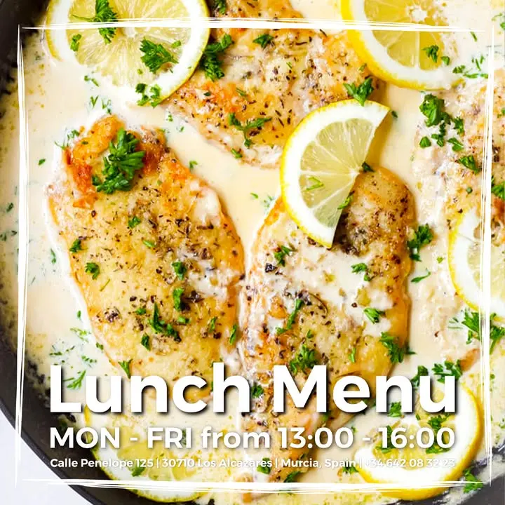 Ven a disfrutar de nuestro menú del día de lunes a viernes 👨‍🍳