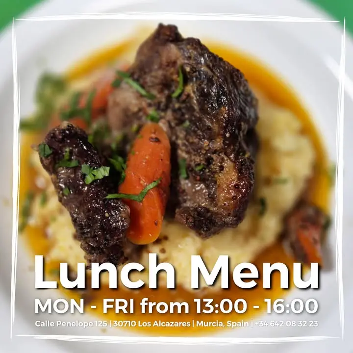 Ven a disfrutar de nuestro menú del día de lunes a viernes 👨🍳