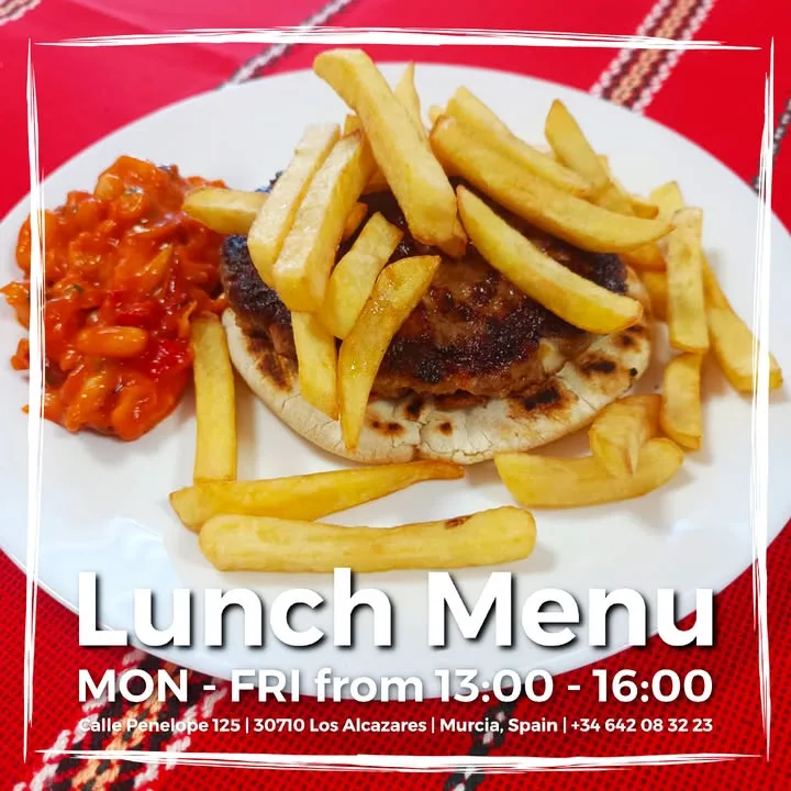 Ven a disfrutar de nuestro menú del día de lunes a viernes 👨‍🍳