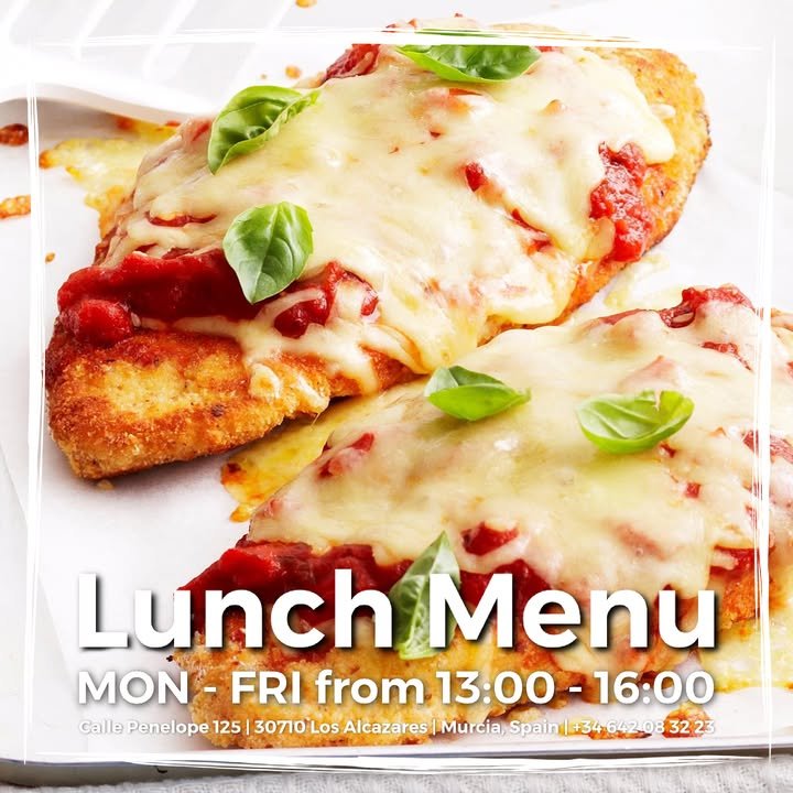 Ven a disfrutar de nuestro menú del día de lunes a viernes 👨‍🍳