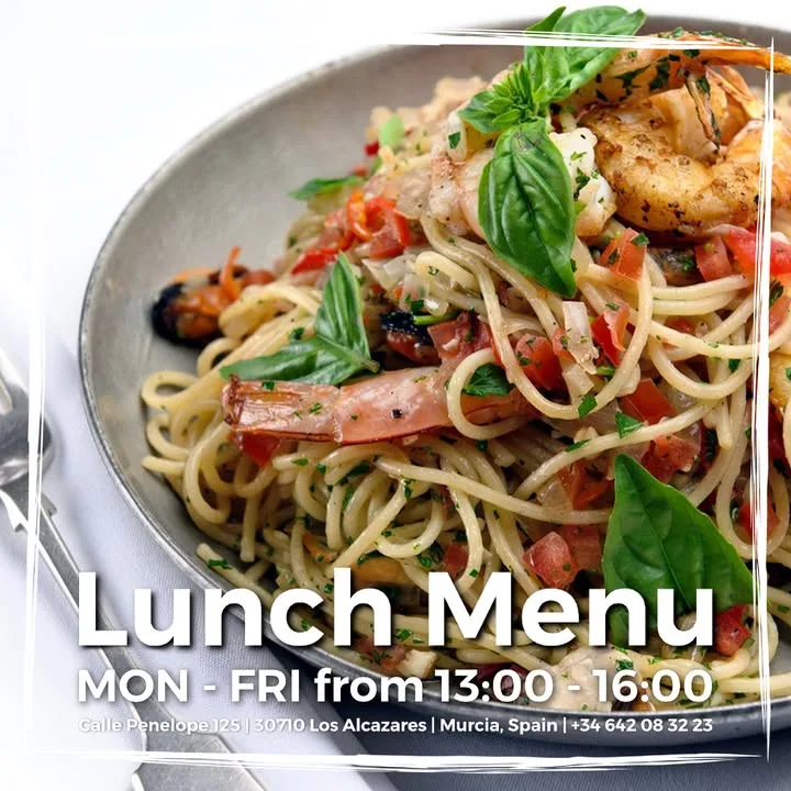 Ven a disfrutar de nuestro menú del día de lunes a viernes 👨‍🍳