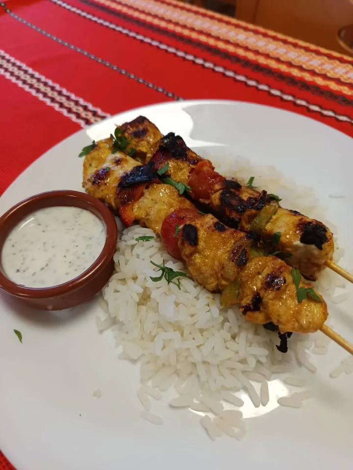 🍽️ Today we put the spotlight on Chicken Tikka Skewer with Rice