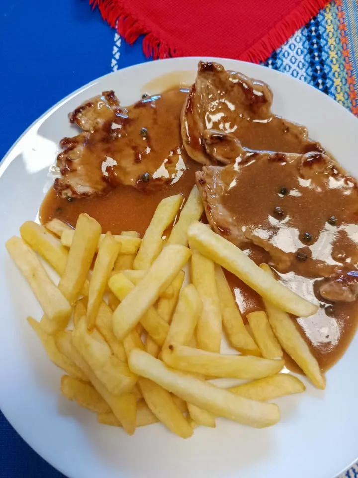 Ven a disfrutar de nuestro menú del día de lunes a viernes 👨‍🍳